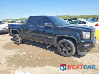Czwarte zdjęcie samochodu z boku: 2019 GMC SIERRA LIMITED K1500 VIN:2GTV2LEC0K1139010 - miniatura