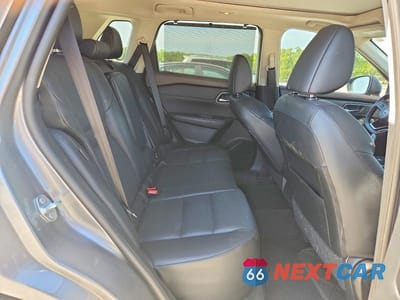 Zdjęcie 11 z 13 samochodu: 2021 NISSAN ROGUE SV VIN:5N1AT3BA4MC717486 - miniatura
