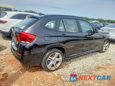Trzecie zdjęcie samochodu z tyłu: 2014 BMW X1 SDRIVE28I VIN:WBAVM1C56EVW56525 - miniatura