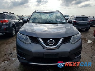 Piąte zdjęcie samochodu w środku: 2015 NISSAN ROGUE SV VIN:KNMAT2MVXFP509039 - miniatura