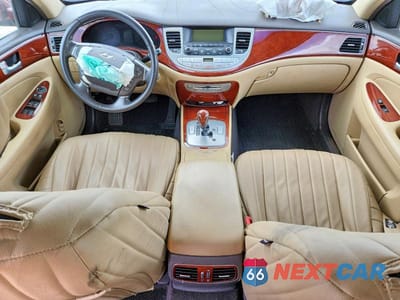 Zdjęcie 8 z 12 samochodu: 2012 HYUNDAI GENESIS 3.8L VIN:KMHGC4DD0CU178459 - miniatura