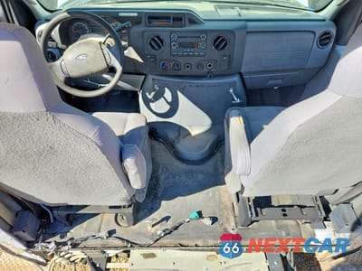 Zdjęcie 8 z 13 samochodu: 2018 FORD E450 TRUCK CAB AND CHASSIS VIN:1FDXE4FS9JDC23210 - miniatura