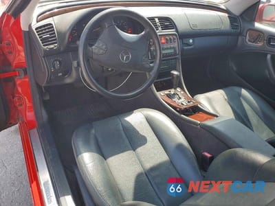 Zdjęcie 8 z 12 samochodu: 2000 MERCEDES-BENZ CLK 320 VIN:WDBLJ65G1YF142223 - miniatura