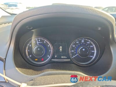 Zdjęcie 9 z 13 samochodu: 2017 HYUNDAI AZERA LIMITED VIN:KMHFH4JG6HA581981 - miniatura