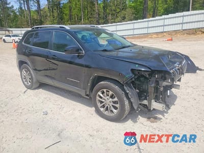 Czwarte zdjęcie samochodu z boku: 2019 JEEP CHEROKEE LATITUDE PLUS VIN:1C4PJMLB3KD141446 - miniatura