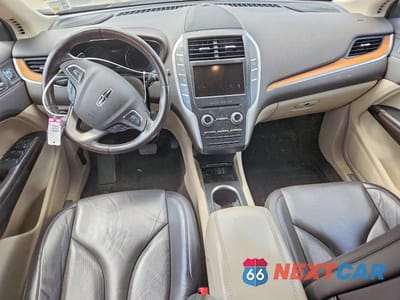 Zdjęcie 8 z 12 samochodu: 2017 LINCOLN MKC SELECT VIN:5LMCJ2D97HUL44503 - miniatura