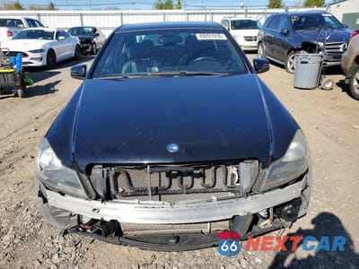 Piąte zdjęcie samochodu w środku: 2013 MERCEDES-BENZ C 300 4MATIC VIN:WDDGF8AB8DR282567 - miniatura