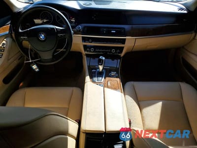 Zdjęcie 8 z 11 samochodu: 2013 BMW 528 XI VIN:WBAXH5C58DDW13345 - miniatura