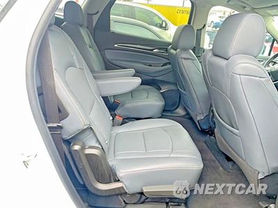 Zdjęcie 6 z 10 samochodu: 2021 BUICK ENCLAVE ESSENCE VIN:5GAERBKW4MJ263991 - miniatura