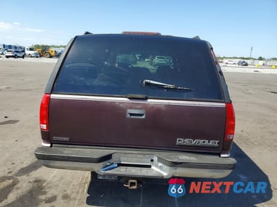Zdjęcie 6 z 14 samochodu: 1996 CHEVROLET SUBURBAN C1500 VIN:1GNEC16R7TJ348781 - miniatura