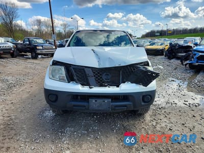 Piąte zdjęcie samochodu w środku: 2015 NISSAN FRONTIER S VIN:1N6BD0CT2FN700579 - miniatura