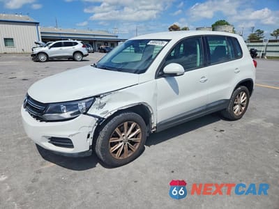 2017 VOLKSWAGEN TIGUAN S WVGBV7AX1HK054661 - główne zdjęcie licytacji z USA - miniatura