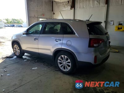 Drugie zdjęcie samochodu z przodu: 2015 KIA SORENTO EX VIN:5XYKU4A79FG595224 - miniatura