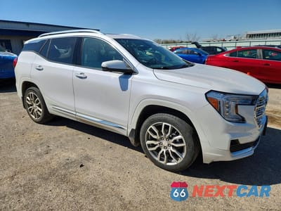 Czwarte zdjęcie samochodu z boku: 2024 GMC TERRAIN DENALI VIN:3GKALXEG4RL157433 - miniatura