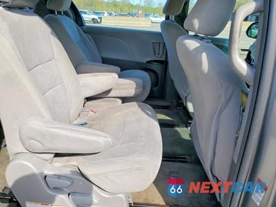 Zdjęcie 11 z 14 samochodu: 2015 TOYOTA SIENNA L 7-PASSENGER VIN:5TDZK3DCXFS635532 - miniatura