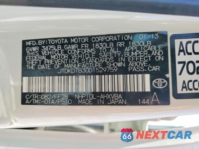 Zdjęcie 12 z 12 samochodu: 2013 TOYOTA PRIUS C VIN:JTDKDTB30D1529759 - miniatura