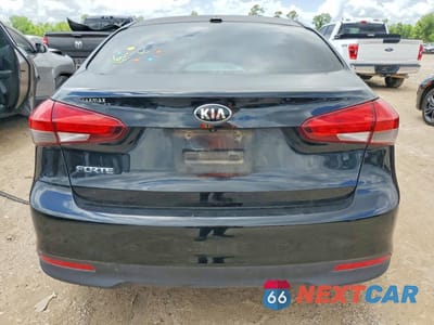 Zdjęcie 6 z 12 samochodu: 2017 KIA FORTE LX VIN:3KPFL4A72HE120776 - miniatura