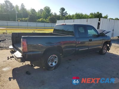 Trzecie zdjęcie samochodu z tyłu: 2003 CHEVROLET SILVERADO C1500 VIN:2GCEC19V931155527 - miniatura