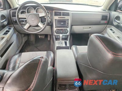 Zdjęcie 8 z 12 samochodu: 2006 DODGE MAGNUM SRT-8 VIN:2D8GV77306H338111 - miniatura