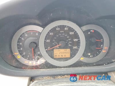 Zdjęcie 9 z 13 samochodu: 2006 TOYOTA RAV4 BASE VIN:JTMZD33V265022050 - miniatura