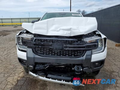 Piąte zdjęcie samochodu w środku: 2024 FORD RANGER XLT VIN:1FTER4HP8RLE41228 - miniatura