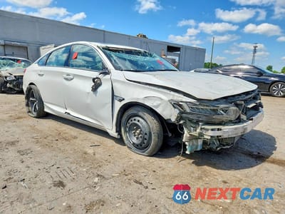 Czwarte zdjęcie samochodu z boku: 2018 HONDA ACCORD EXL VIN:1HGCV1F56JA042175 - miniatura