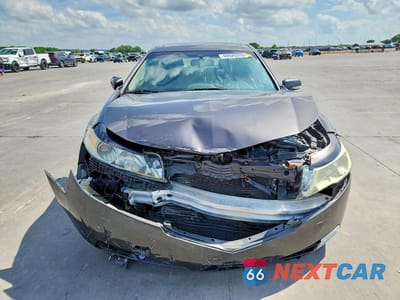 Piąte zdjęcie samochodu w środku: 2010 ACURA TL VIN:19UUA9F52AA003906 - miniatura