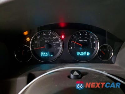 Zdjęcie 9 z 13 samochodu: 2006 JEEP COMMANDER VIN:1J8HG48N16C275351 - miniatura
