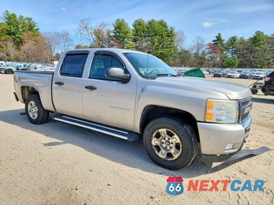 Czwarte zdjęcie samochodu z boku: 2007 CHEVROLET SILVERADO K1500 CREW CAB VIN:2GCEK13M871674447 - miniatura