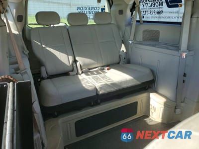 Zdjęcie 11 z 13 samochodu: 2010 DODGE GRAND CARAVAN SXT VIN:2D4RN5DX7AR294231 - miniatura