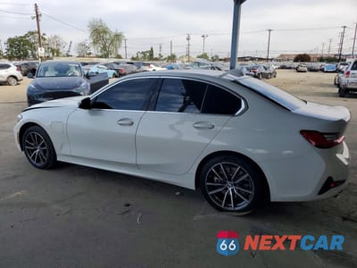 Drugie zdjęcie samochodu z przodu: 2021 BMW 330E VIN:3MW5P7J06M8B56027 - miniatura