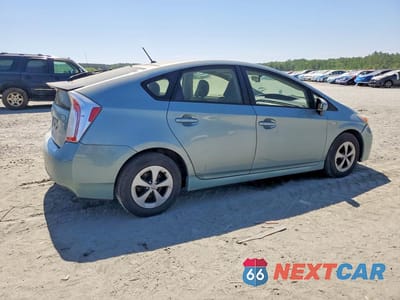 Trzecie zdjęcie samochodu z tyłu: 2014 TOYOTA PRIUS TWO VIN:JTDKN3DU5E1826028 - miniatura