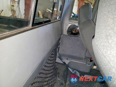 Zdjęcie 10 z 13 samochodu: 2007 FORD RANGER SUPER CAB VIN:1FTYR14U37PA61033 - miniatura