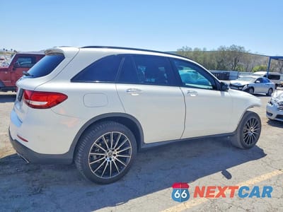 Trzecie zdjęcie samochodu z tyłu: 2018 MERCEDES-BENZ GLC 300 VIN:WDC0G4JB8JV014231 - miniatura