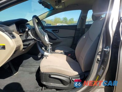 Zdjęcie 7 z 12 samochodu: 2016 HYUNDAI ELANTRA SE VIN:5NPDH4AE1GH741301 - miniatura