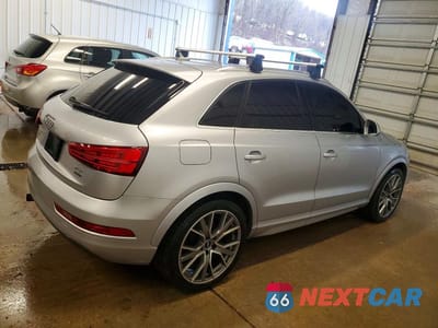 Trzecie zdjęcie samochodu z tyłu: 2016 AUDI Q3 PREMIUM PLUS VIN:WA1EFCFS5GR010909 - miniatura