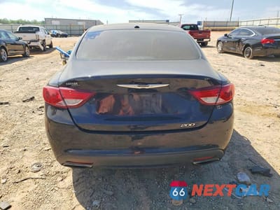 Zdjęcie 6 z 12 samochodu: 2015 CHRYSLER 200 S VIN:1C3CCCBB8FN661991 - miniatura