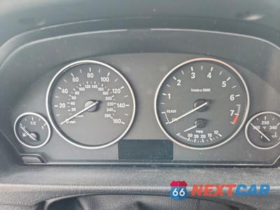 Zdjęcie 9 z 11 samochodu: 2016 BMW 320 I VIN:WBA8E1G54GNU11231 - miniatura