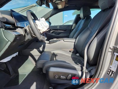 Zdjęcie 7 z 12 samochodu: 2024 BMW 530 XI VIN:WBA53FJ00RCS45551 - miniatura