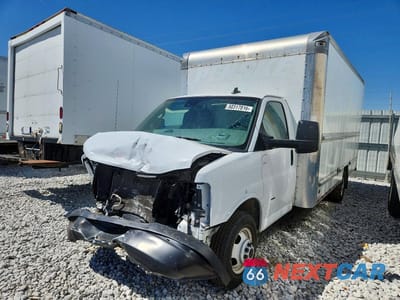 2021 GMC SAVANA BOX TRUCK 7GZ37TC7XMN009013 - główne zdjęcie licytacji z USA - miniatura