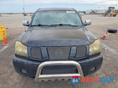 Piąte zdjęcie samochodu w środku: 2005 NISSAN TITAN XE VIN:1N6BA06A85N536434 - miniatura