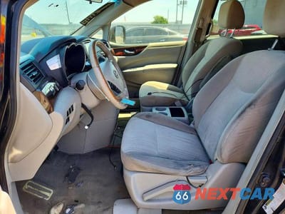 Zdjęcie 7 z 13 samochodu: 2017 NISSAN QUEST SV VIN:JN8AE2KP9H9165391 - miniatura