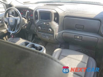 Zdjęcie 8 z 11 samochodu: 2023 CHEVROLET SILVERADO C1500 VIN:3GCNAAEK3PG349565 - miniatura