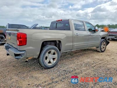 Trzecie zdjęcie samochodu z tyłu: 2017 CHEVROLET SILVERADO C1500 LTZ VIN:3GCUCSEJXHG231744 - miniatura