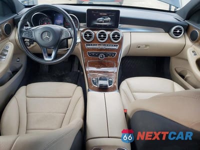 Zdjęcie 8 z 12 samochodu: 2015 MERCEDES-BENZ C 300 4MATIC VIN:55SWF4KB0FU019719 - miniatura