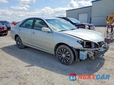 Czwarte zdjęcie samochodu z boku: 2003 TOYOTA CAMRY LE VIN:4T1BE32K23U707586 - miniatura
