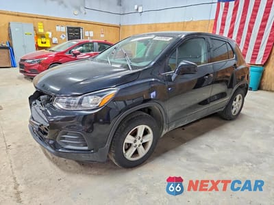 2019 CHEVROLET TRAX LS 3GNCJNSB4KL281271 - główne zdjęcie licytacji z USA - miniatura
