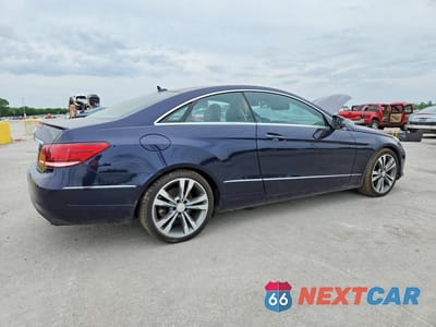 Trzecie zdjęcie samochodu z tyłu: 2016 MERCEDES-BENZ E 400 2D COUPE VIN:WDDKJ6FB4GF332859 - miniatura