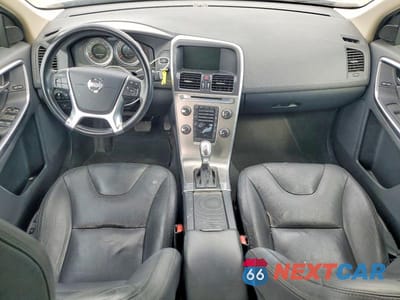 Zdjęcie 8 z 12 samochodu: 2013 VOLVO XC60 3.2 VIN:YV4940DLXD2371304 - miniatura