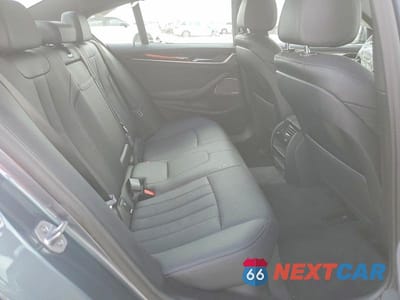 Zdjęcie 10 z 12 samochodu: 2022 BMW 530 I VIN:WBA53BH00NWX59665 - miniatura